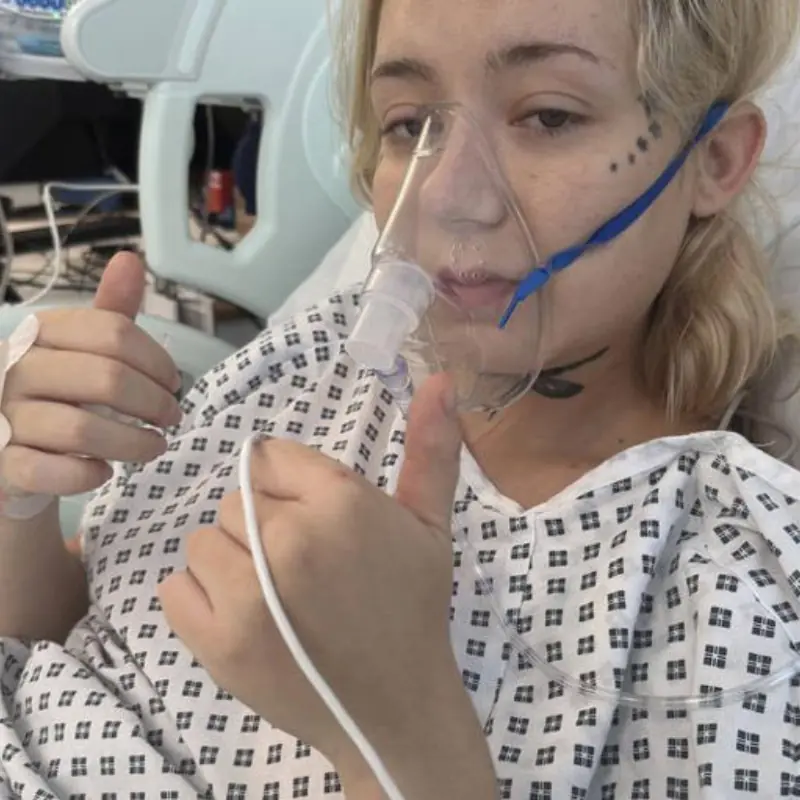 A 22-Year-Old Woman Diagnosed with Can.cer: The Daily Drink Doctors Warn About