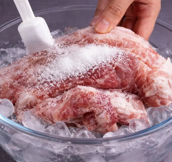 Frozen Meat in the Fridge? A Chef Shares a Simple 5-Minute Thawing Trick