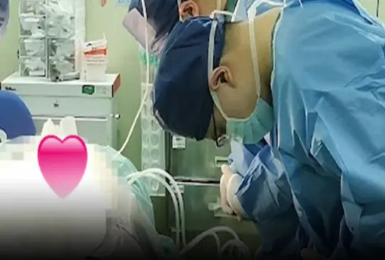 Doctors Warn Parents: 5 Foods to Be Careful Giving Children