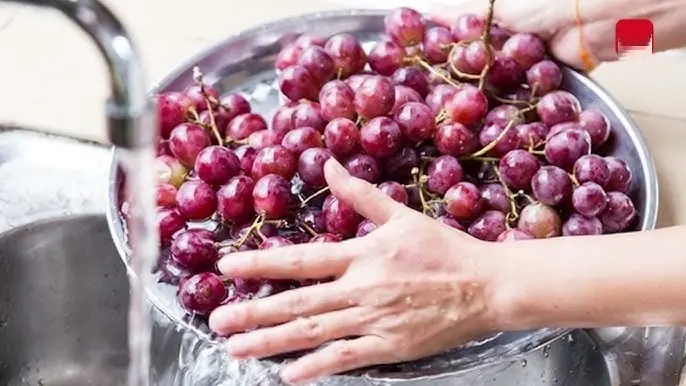 Using Salt or Baking Soda to Wash Grapes Isn’t Enough—Here’s a Better Way to Remove Dirt and Even Insect Eggs