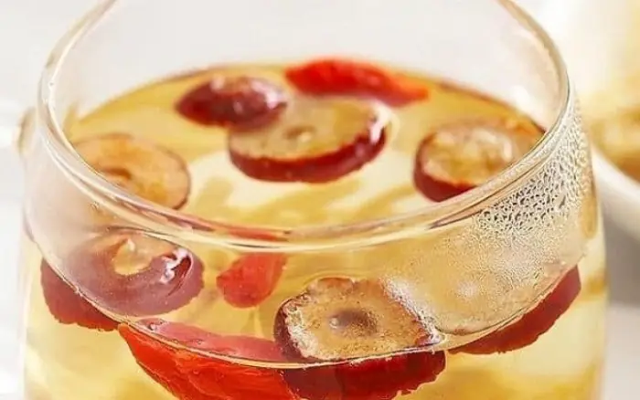 How does your body change when you drink ginger and red date tea every morning?