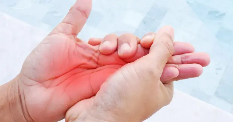 Do your hands feel numb when you wake up? This could be your body sending a signal