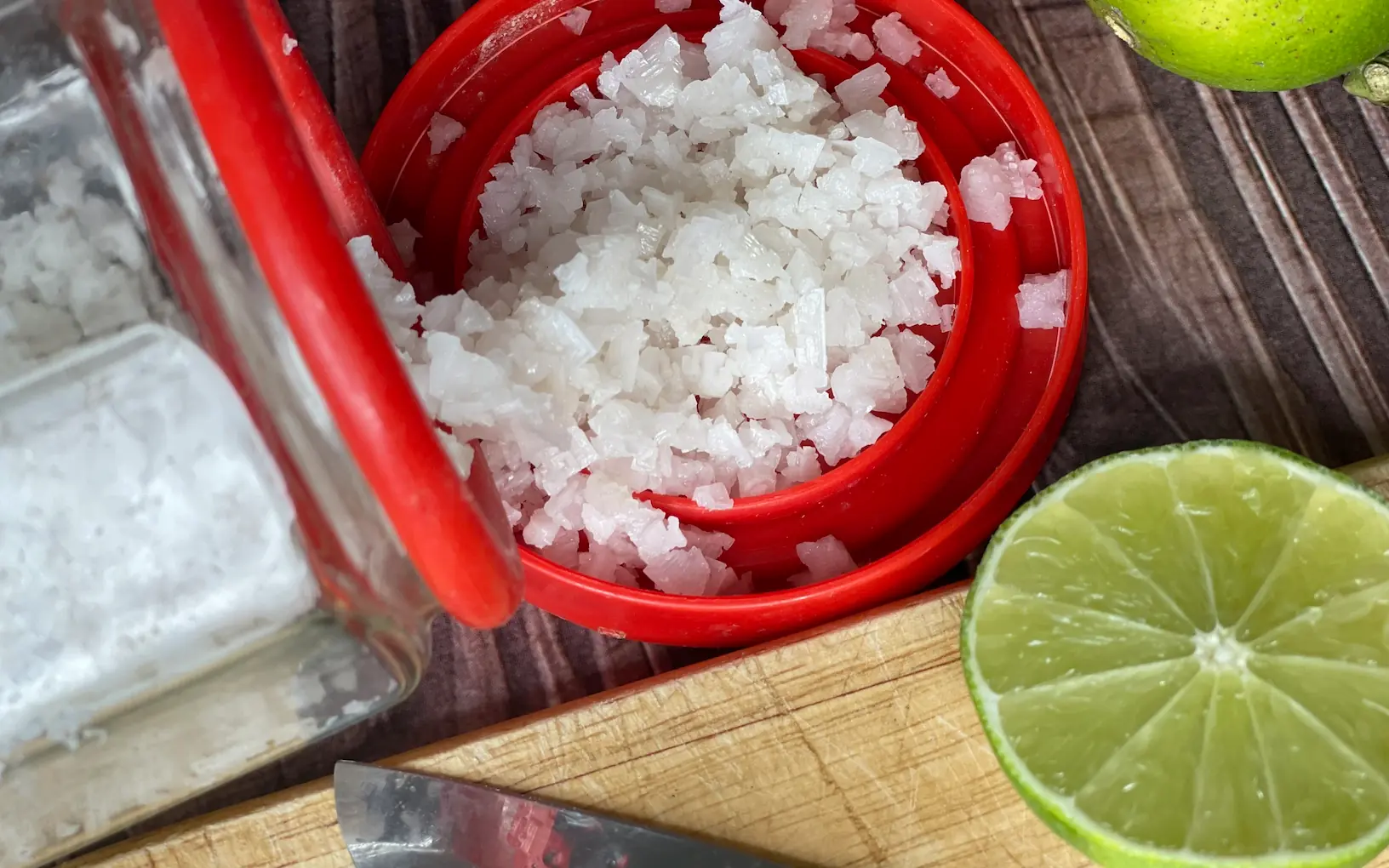 5 Hidden Benefits of Keeping Lemon Sprinkled with Salt in Your Room