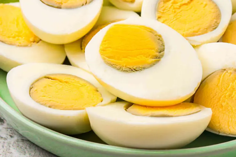 Is It Safe to Eat Hard-Boiled Eggs with a Green Ring Around the Yolk?
