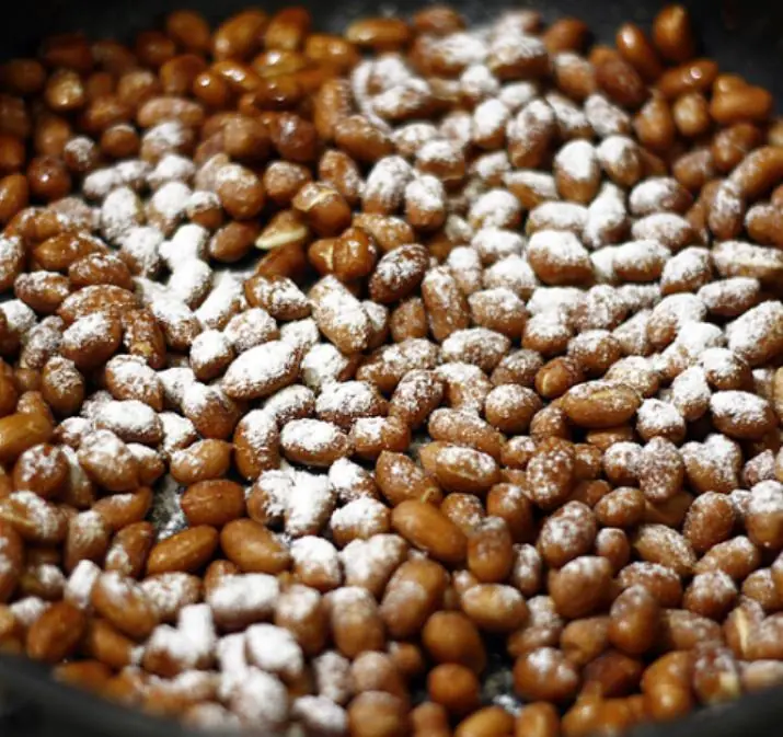 “Can.cer-Destroying Substances” or Hidden Risks? The Truth About Everyday Foods