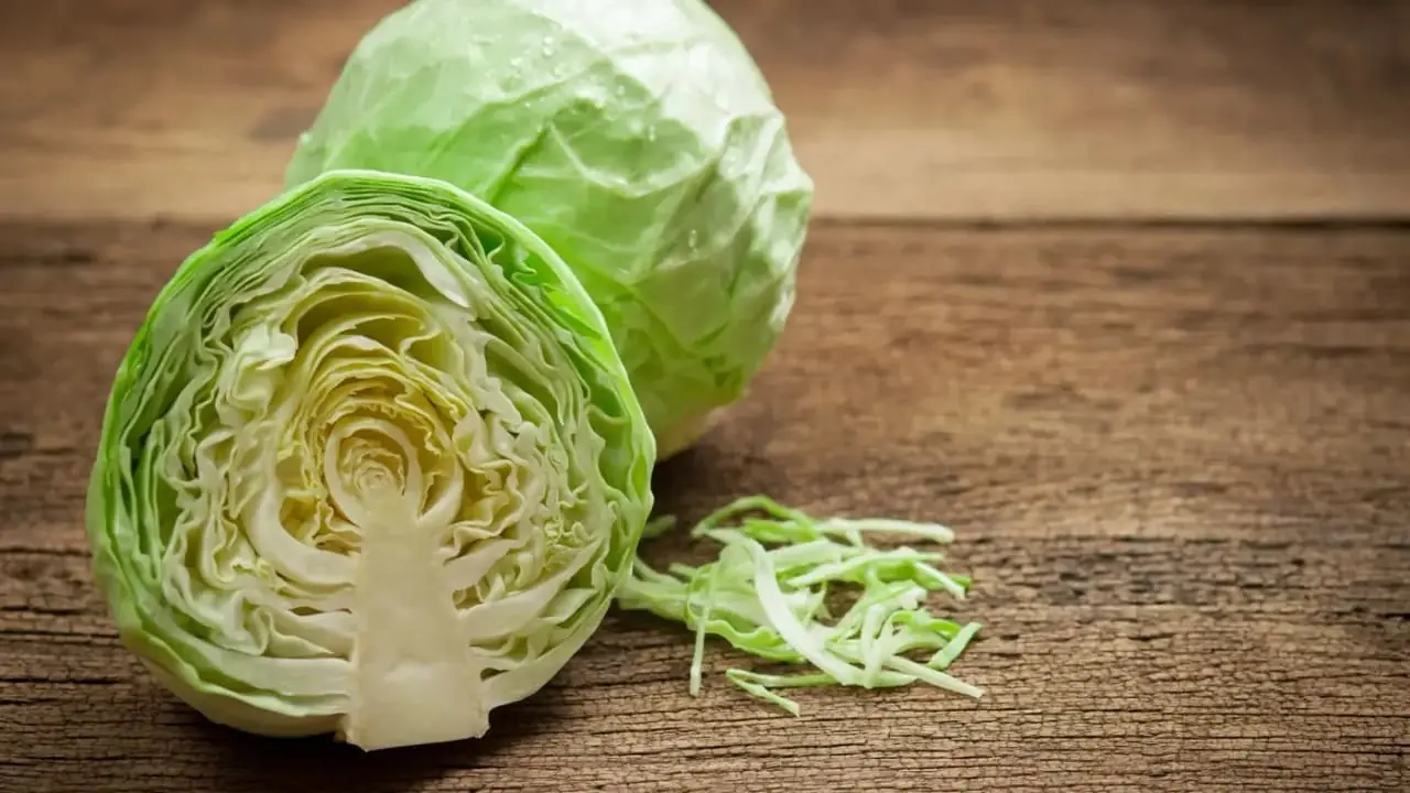 4 Types of People Who Should Skip Cabbage, Despite Its Benefits