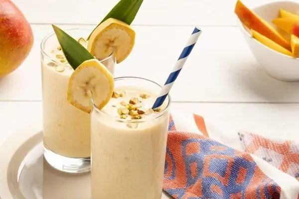 Enjoy a refreshing banana lemon ginger smoothie to start your day right