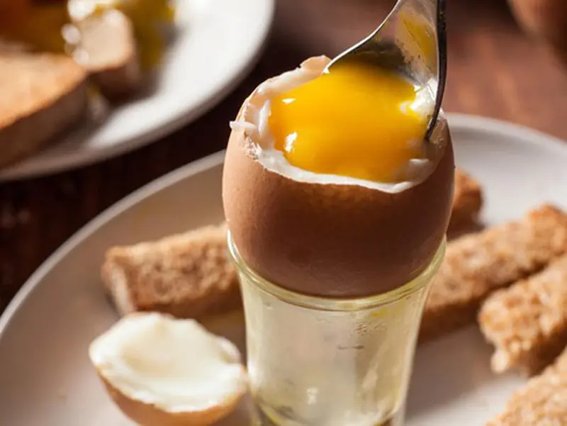 Many people eat boiled eggs this way daily - but experts warn it may contribute to artery buildup