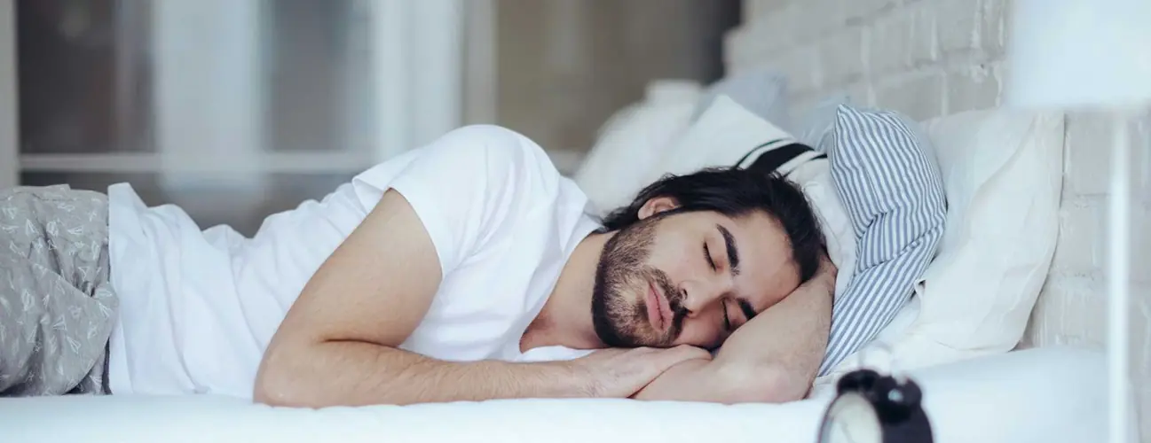 This Is What Sleeping on Your Left Side Does for Your Brain, Stomach, and Overall Health