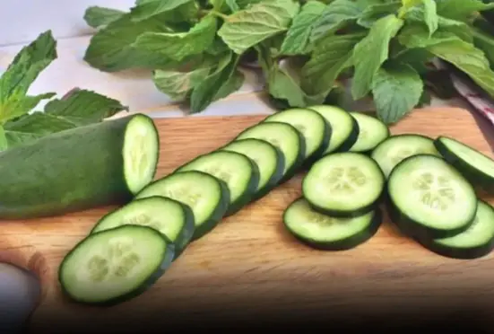 4 groups of people should avoid eating cucumbers