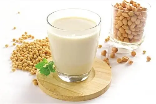 Does Drinking Soy Milk Affect Male Se.xual Health? Here’s What Science Says
