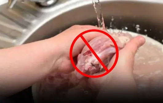 Harmful effects of soaking meat in water to defrost