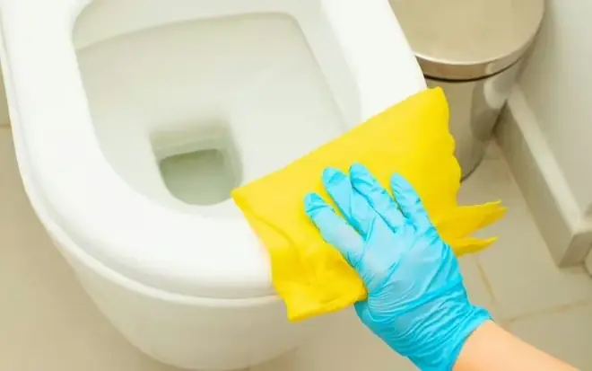 Got yellow limescale in your toilet? Use this simple trick overnight
