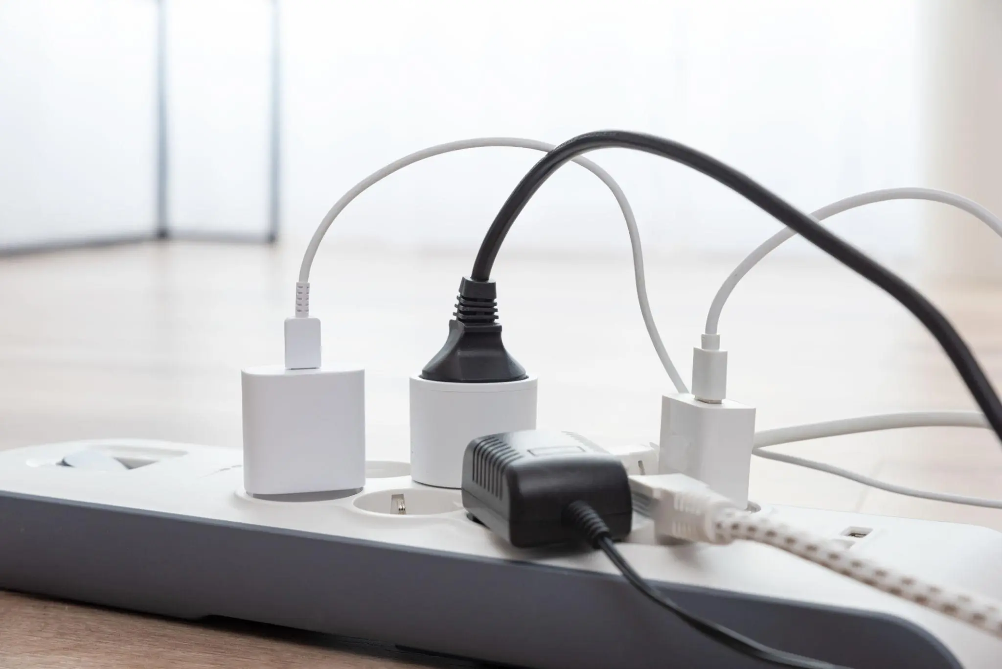 5 appliances you should always unplug to avoid risks and save money