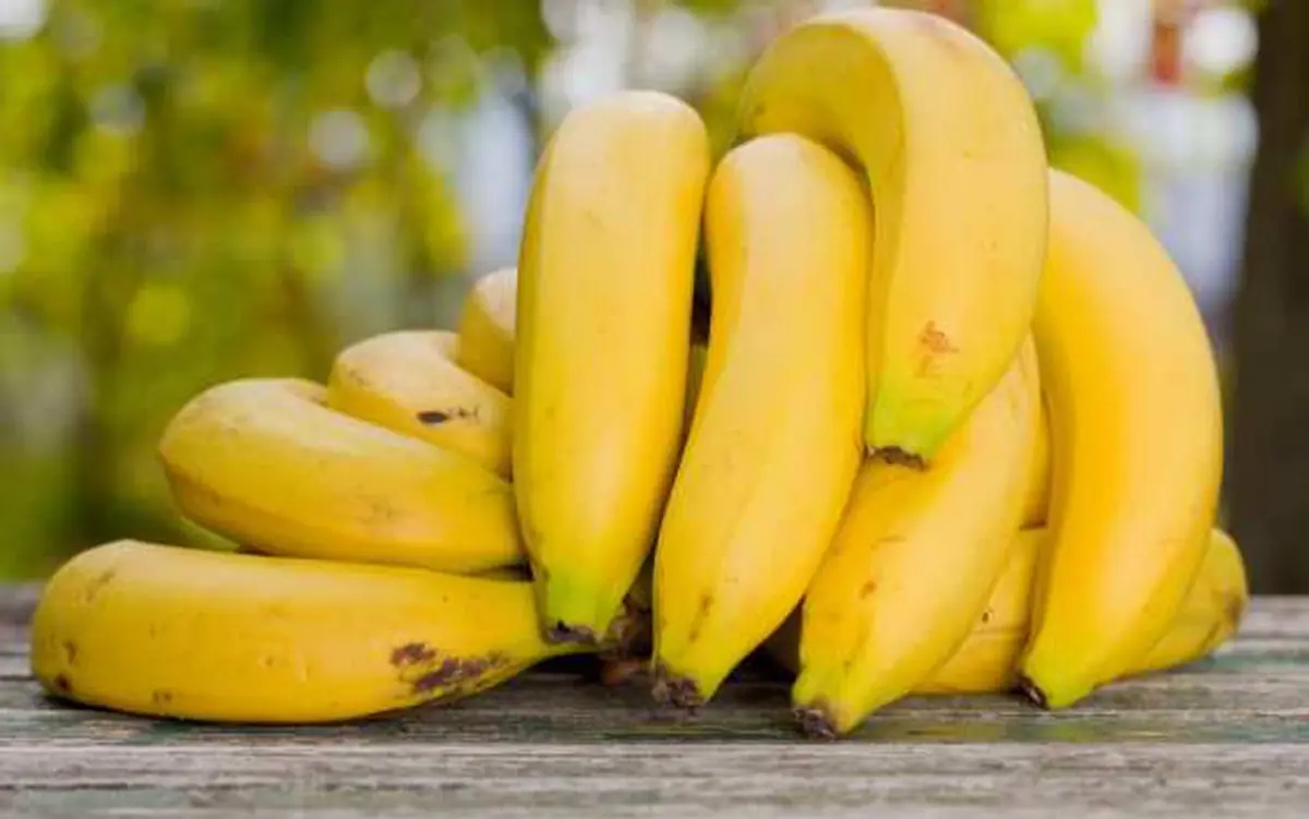 5 little-known effects of eating bananas on an empty stomach
