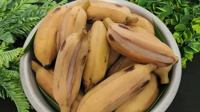A Banana Before Bed? Doctors Say You Might Be Surprised