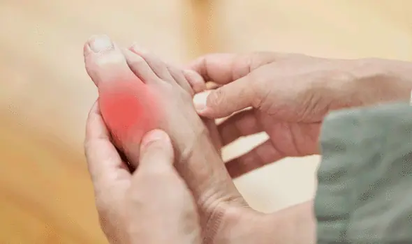 What Your Feet Reveal About Your Kidneys: 5 Symptoms to Watch For