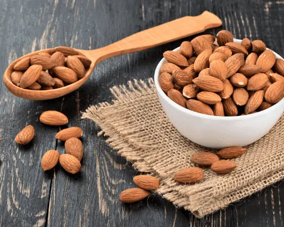 This Is What Happens When You Eat Almonds Every Day