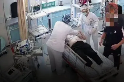 A 65-year-old woman di.ed suddenly at dawn — doctors say her bedtime habits were the real kil.ler