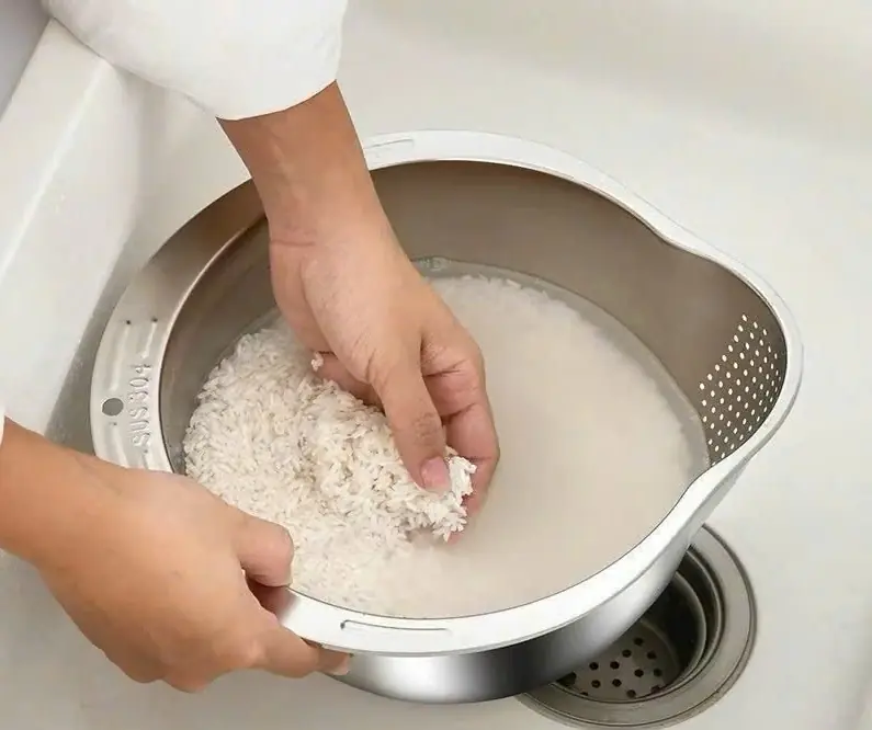Should You Wash Rice Before Cooking? Experts Reveal 4 Common Mistakes That May Harm Your Health