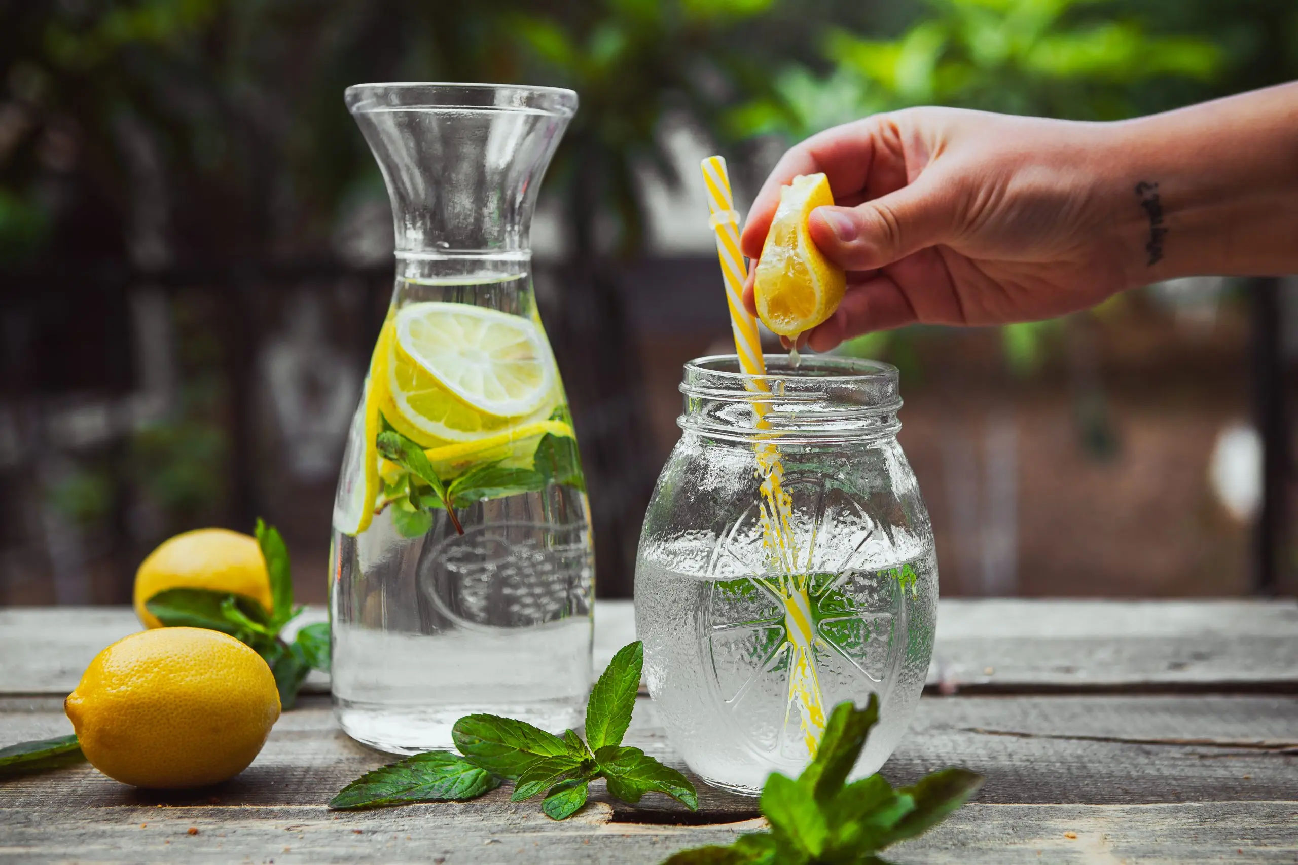 5 Surprising Changes That Happen to Your Body When You Drink Warm Lemon Water Every Morning