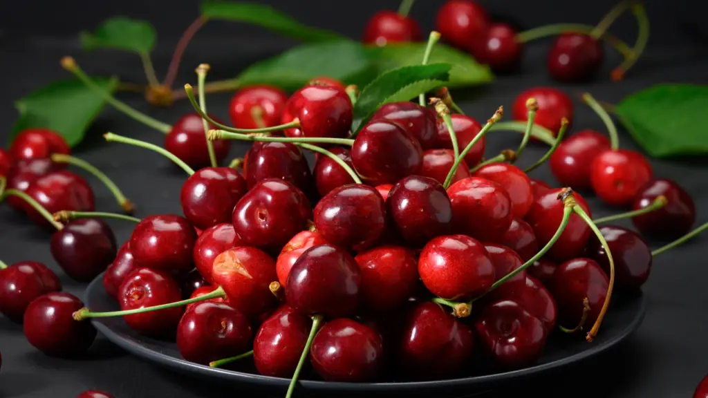 Everything you need to know about cherries: benefits, how to eat them, and how much is right