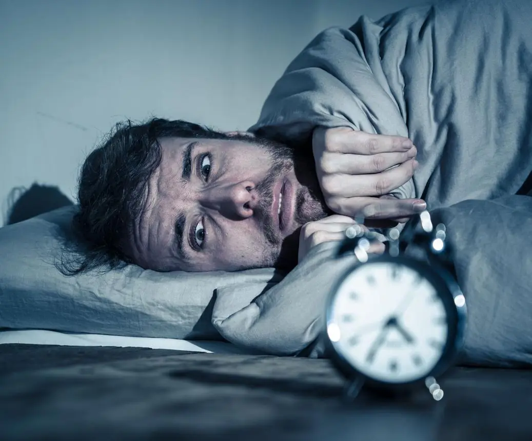 Waking Up at 3–4 AM: What Your Body Might Be Trying to Tell You