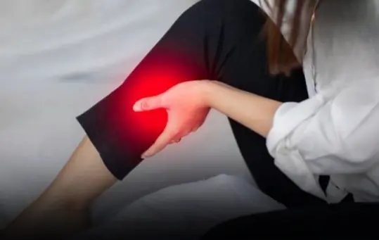 Abdominal pain, loss of appetite, vomiting, weight loss... can be warning signs of gallbladder cancer.