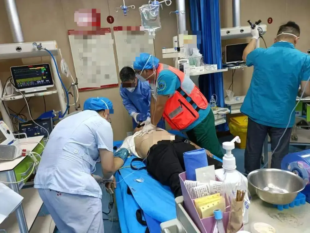 A Man Suffers a Heart Attack During Inti.macy – Doctors Warn: No Matter How Passionate, Stop Immediately If You Feel These 4 Symptoms