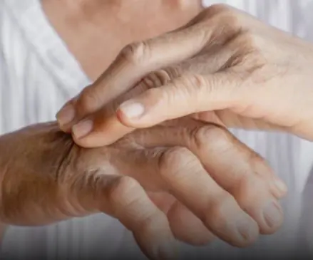 4 changes in fingers that could be signs of lung can.cer