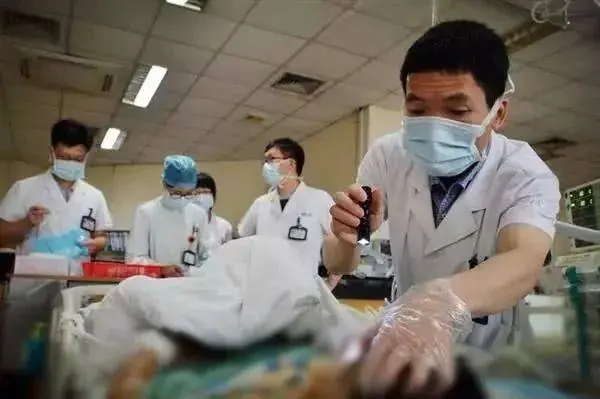 More People Are Suffering Strokes: Doctors Warn About 3 Dangerous Post-Meal Habits You Should Avoid