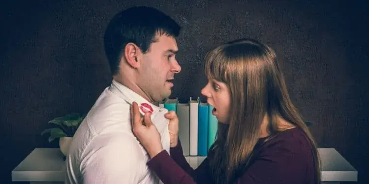 4 Common Phrases Experts Say May Signal Emotional Distance in Relationships