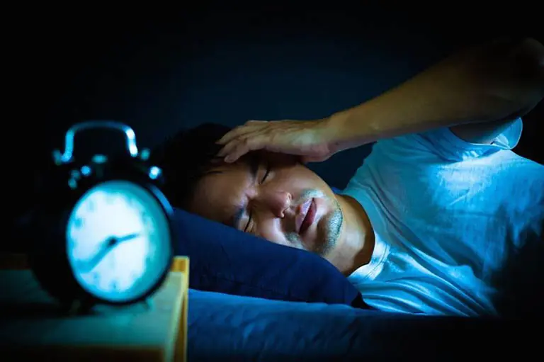 If you find yourself waking up at 2–3 a.m., here’s what a doctor wants you to understand