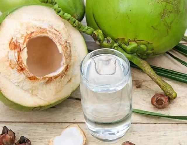 Coconut Water Is Healthy—But Not for These 7 Types of People