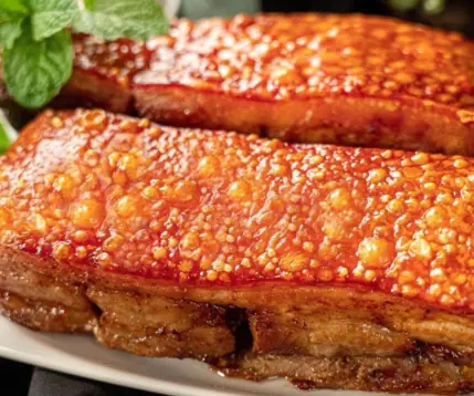 Simple tips for making crispy roasted pork with perfect crackling