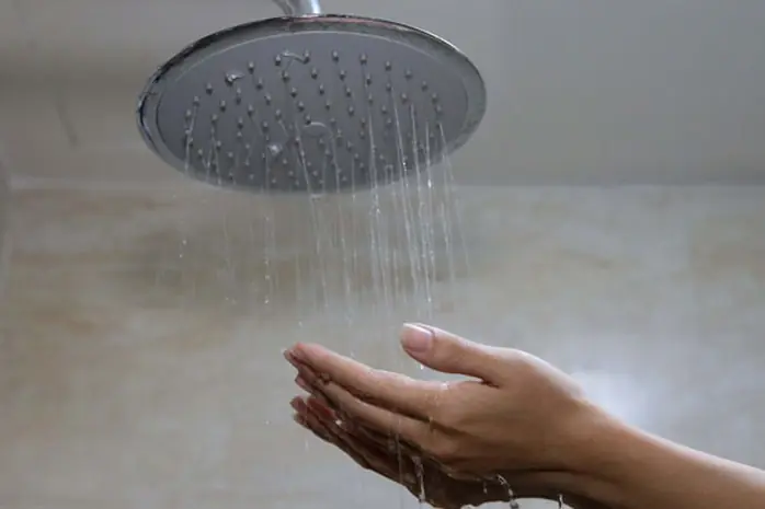Showering before bed could offer more health benefits than morning showers