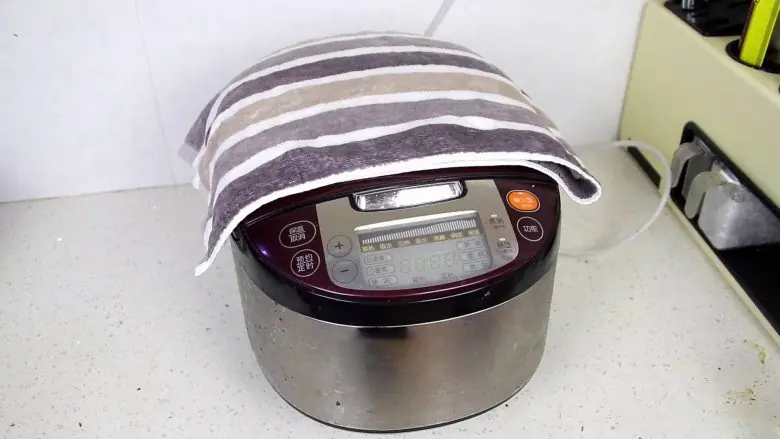 A Simple Trick to Keep Rice Soft and Extend Your Rice Cooker’s Lifespan