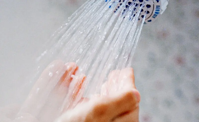 6 warning signs after showering that could indicate a possible stroke