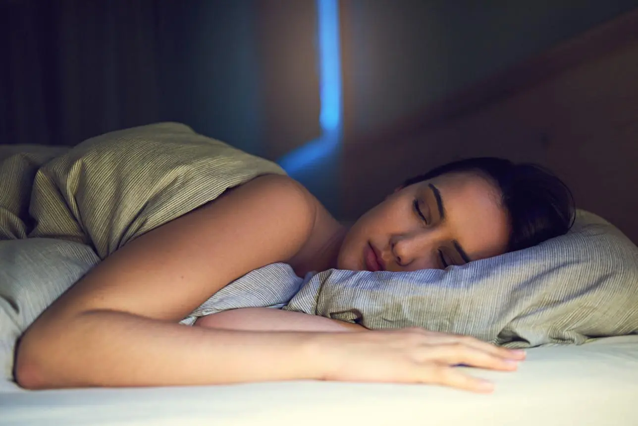 Warning: Sleeping on Your Right Side Every Night May Affect Your Health