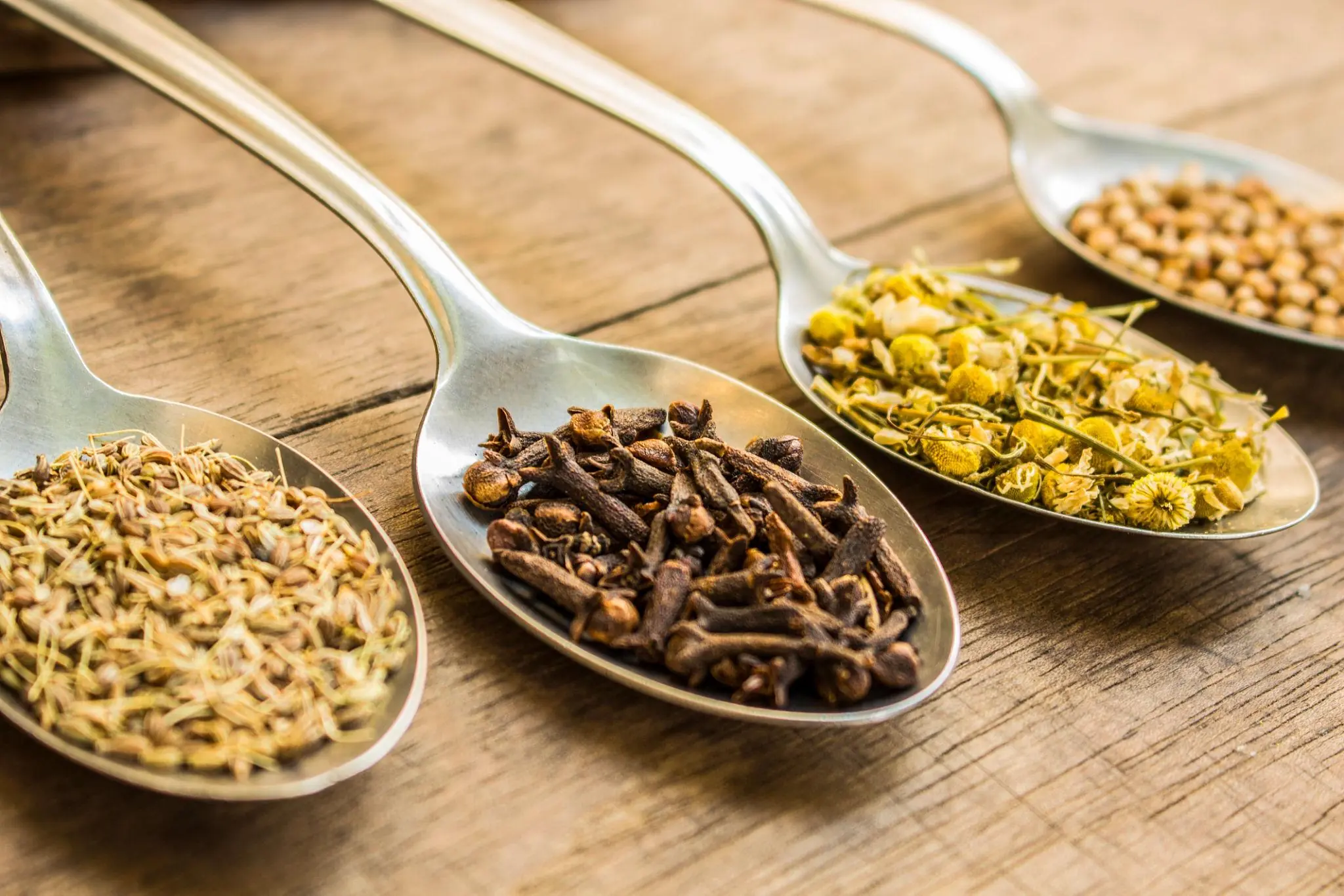 12 Fascinating Benefits and Uses of Cloves Worth Learning About