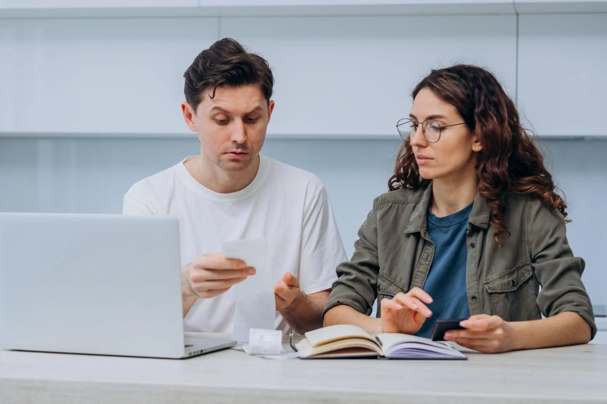 8 Relationship Warning Signs That May Increase the Risk of Divorce