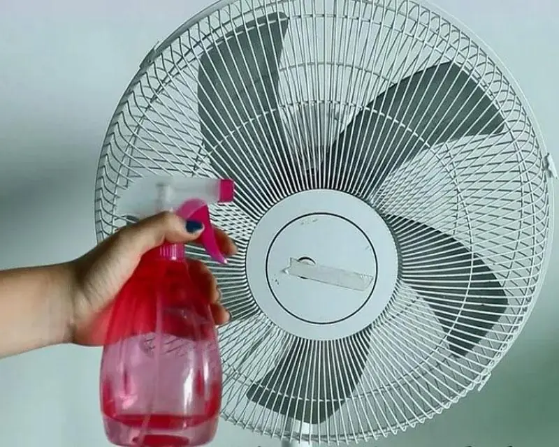 How to clean a dirty electric fan without disassembling it