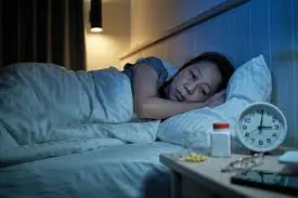 Experts Say Frequent 3 AM Wake-Ups Could Be a Warning Sign 👇
