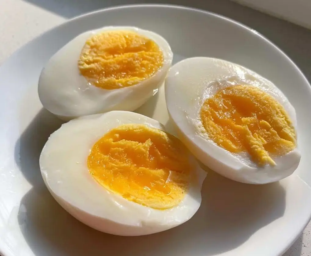 A Man Reportedly Died After Eating Eggs — Doctors Say This Common Mistake Should Be Avoided