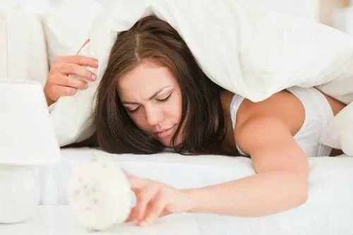 Doctors Reveal What It May Mean If You Keep Waking Up Very Early in the Morning