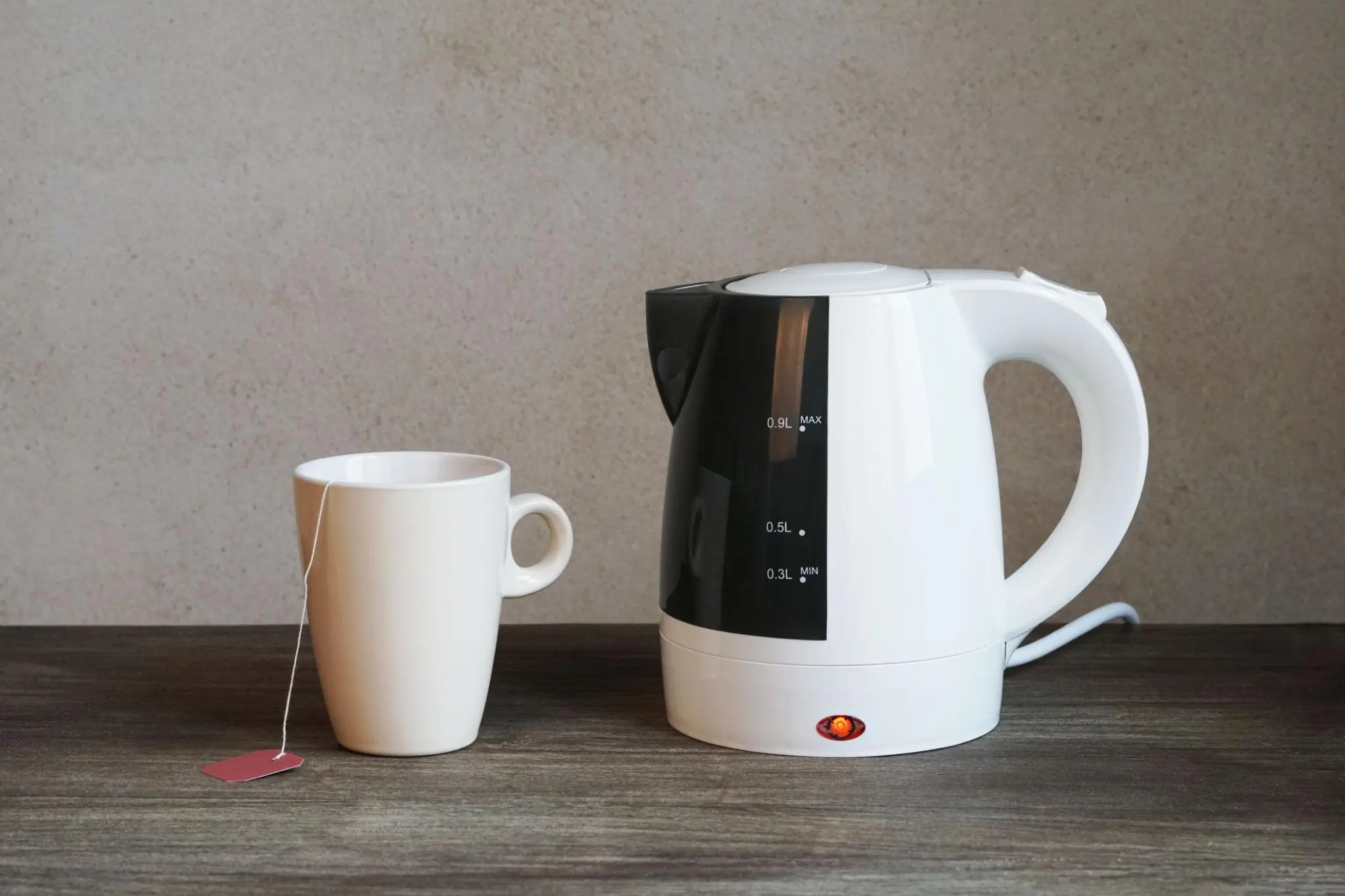 Why Don’t Many People Overseas Use Electric Kettles as Often?