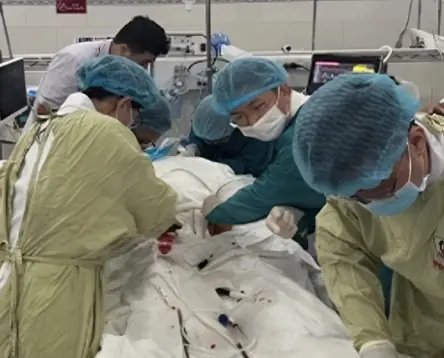 A 20-year-old man was infected with 3 para.sites simultaneously after eating this vegetable