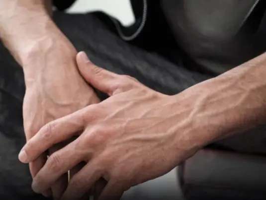 If Your Hand Veins Are Visible, Here’s What Your Body May Be Telling You