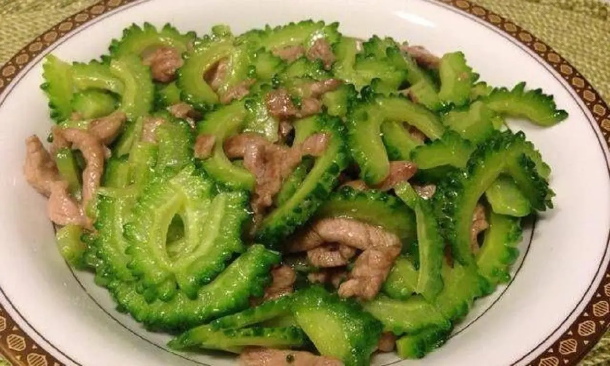 Feeling More Irritable in Summer? Experts Say This One Vegetable May Help You Cool Down Naturally