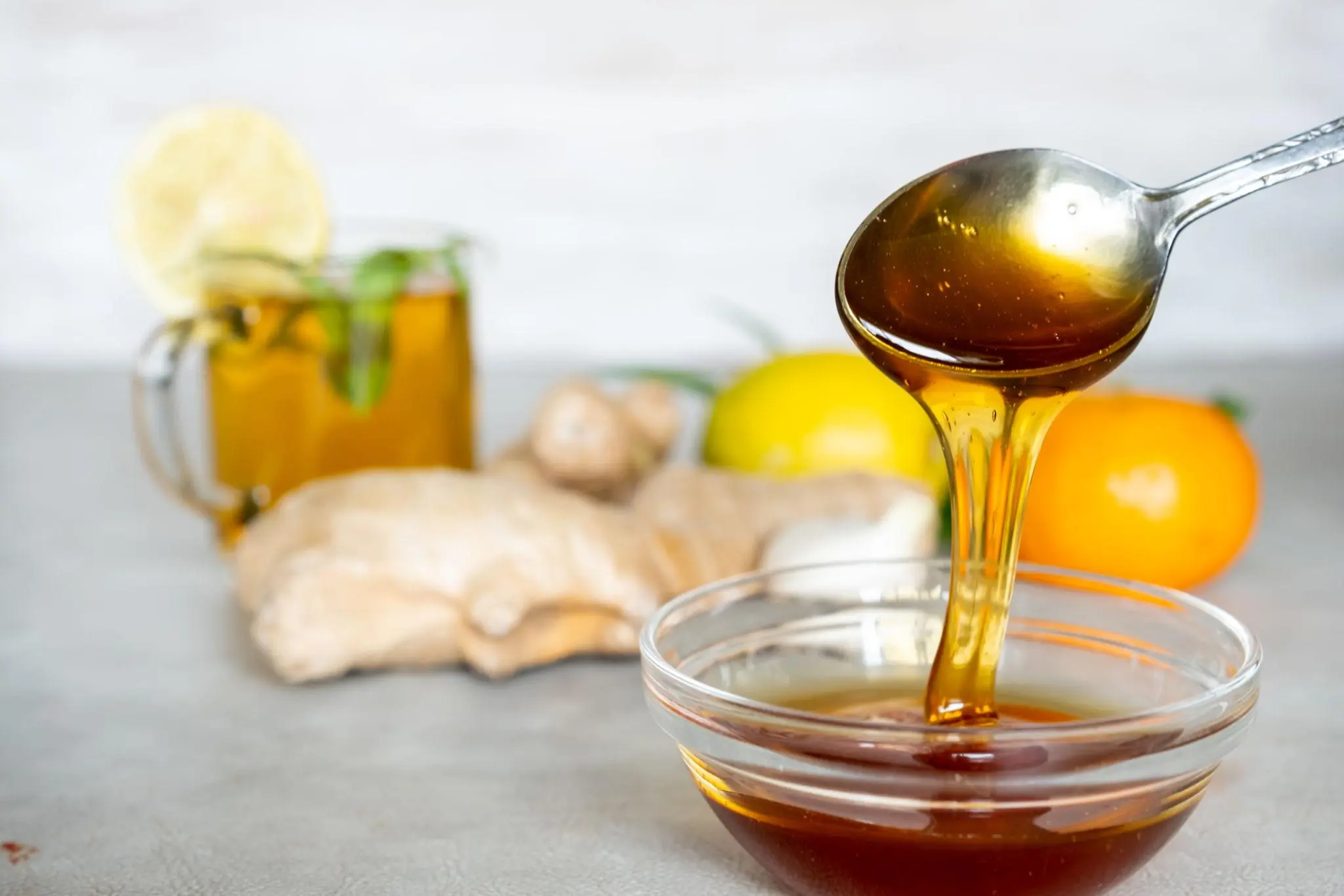 The Powerful Combination of Garlic, Lemon, Ginger, and Honey That Many Swear By